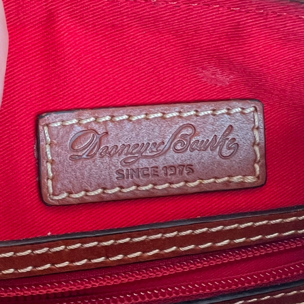 D&B Pebble Grain Crossbody in the greatest color! - Picture 8 of 10